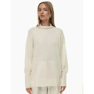 NWT The Group Babaton Luxe Cashmere Format Turtleneck in Birch - size Small